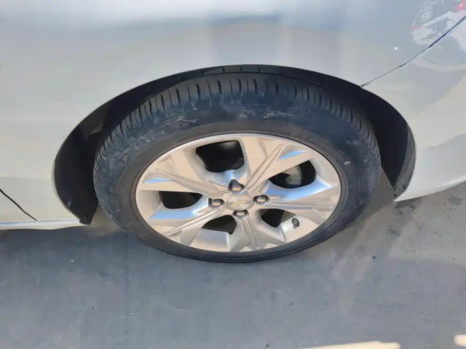 Chevrolet Cavalier — миниатюра 6