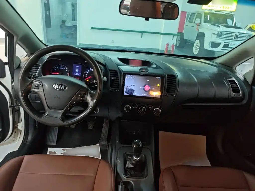 Kia K3 — миниатюра 10