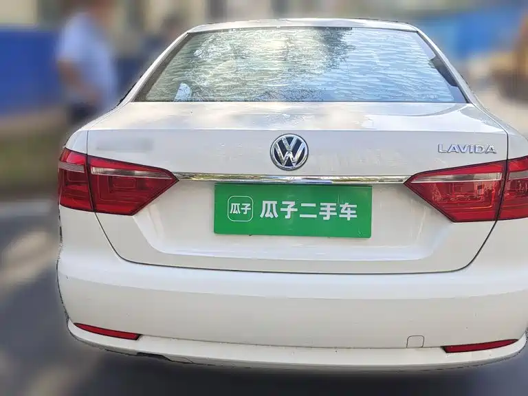 Volkswagen Lavida — миниатюра 3