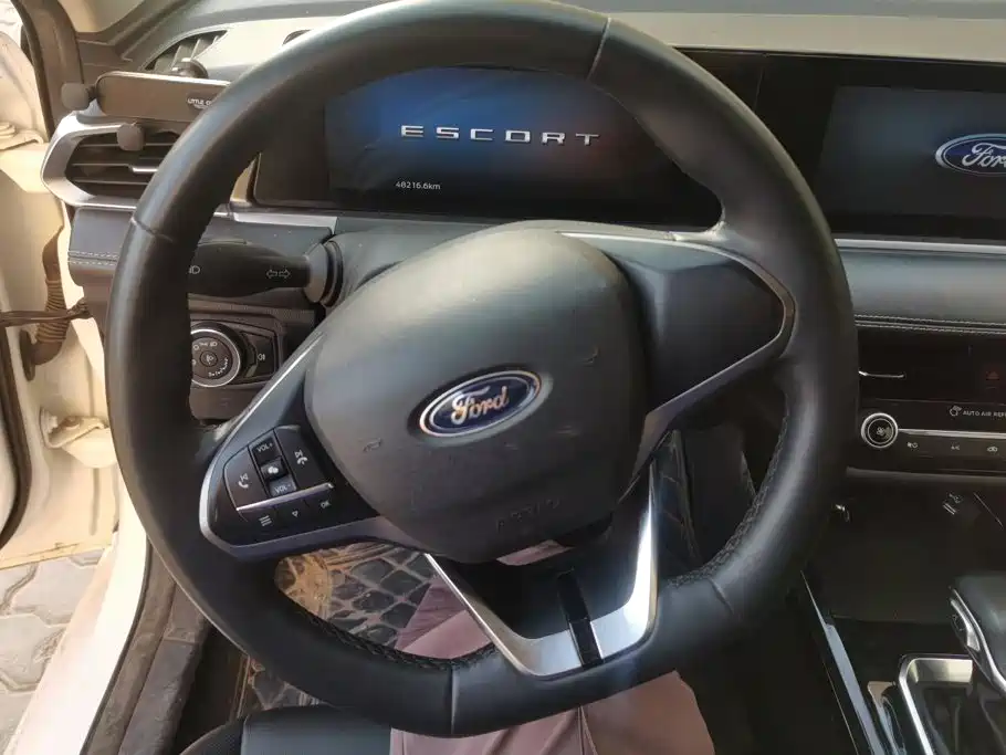 Ford Escort — миниатюра 15