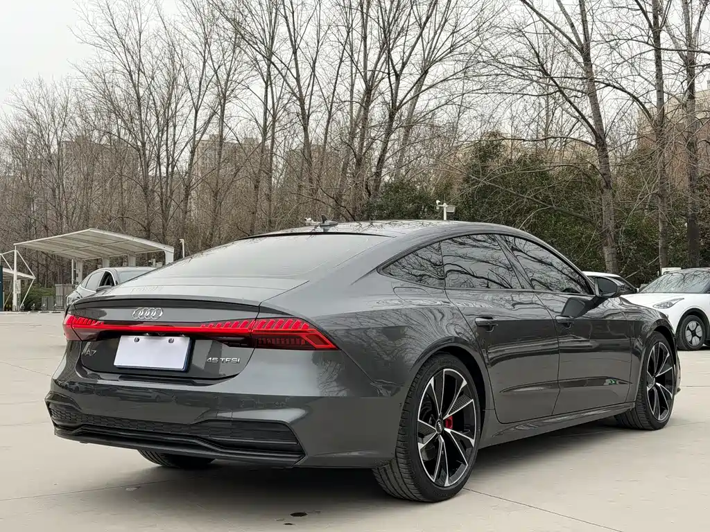 AUDI A7