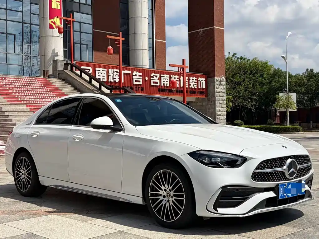 Mercedes-Benz C-Class — миниатюра 3