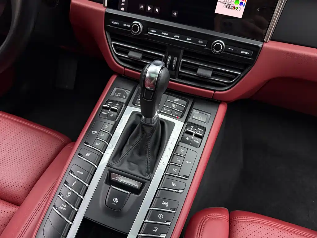 Porsche Macan — миниатюра 14