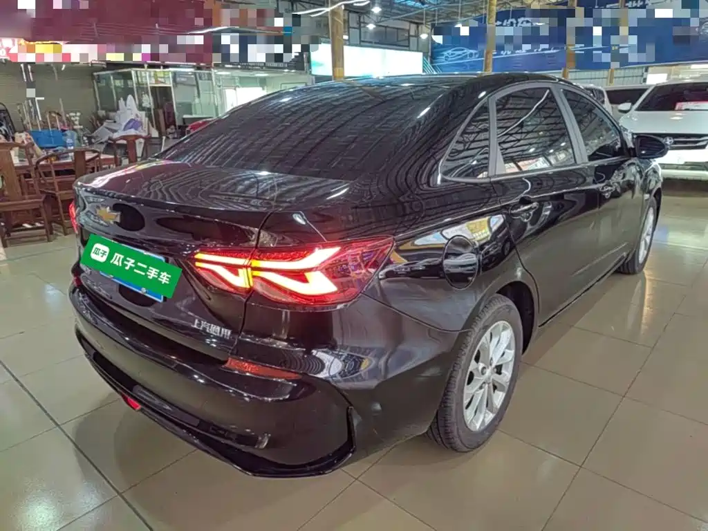 Chevrolet Monza — миниатюра 7