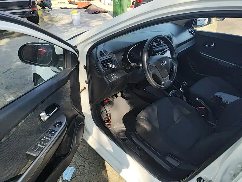 Kia K2 — миниатюра 16