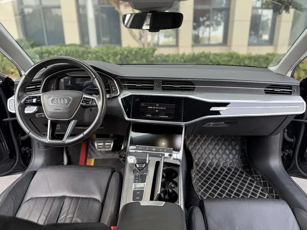 Audi A6L 2021 40 TFSI Luxury