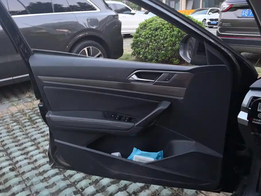 Volkswagen Lavida — миниатюра 7