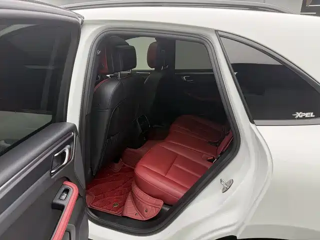 Porsche Macan — миниатюра 12