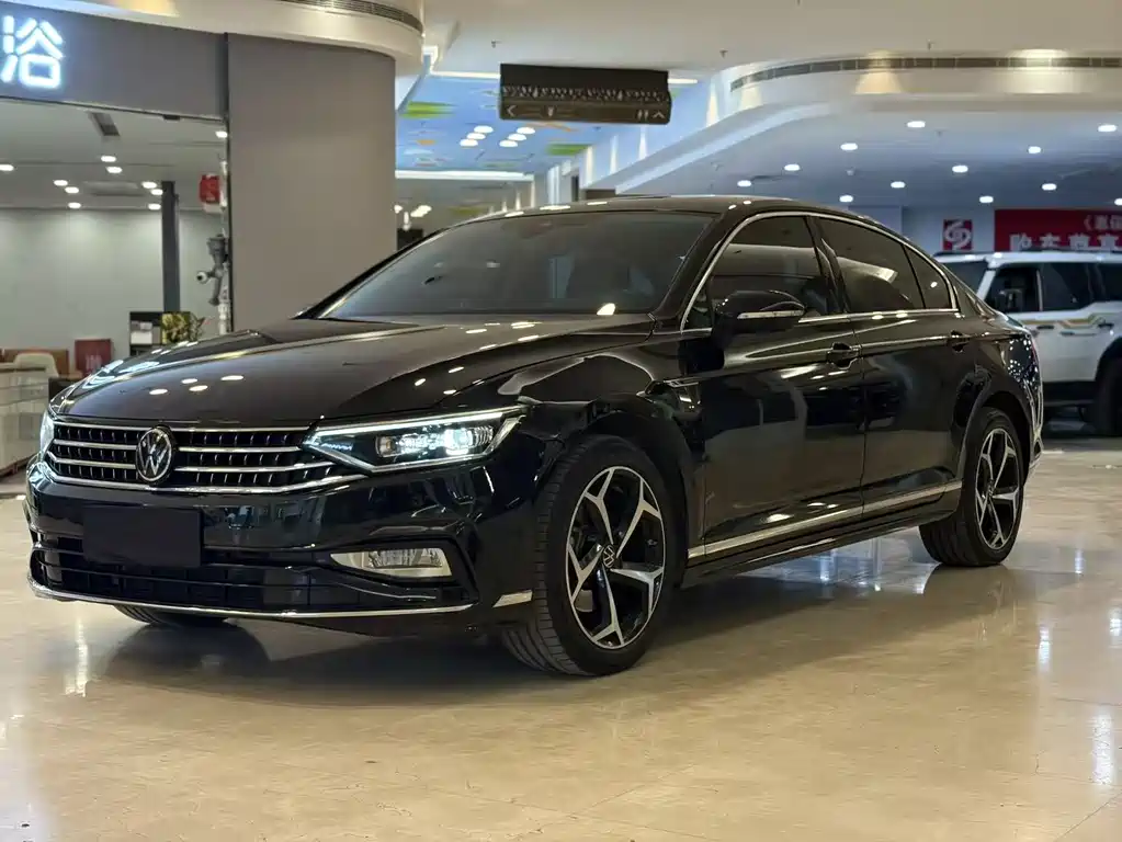 Volkswagen Magotan 2024