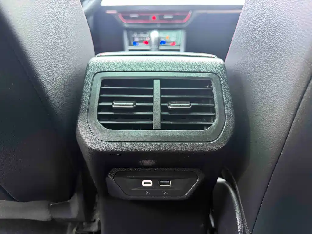 Volkswagen Lavida — миниатюра 16