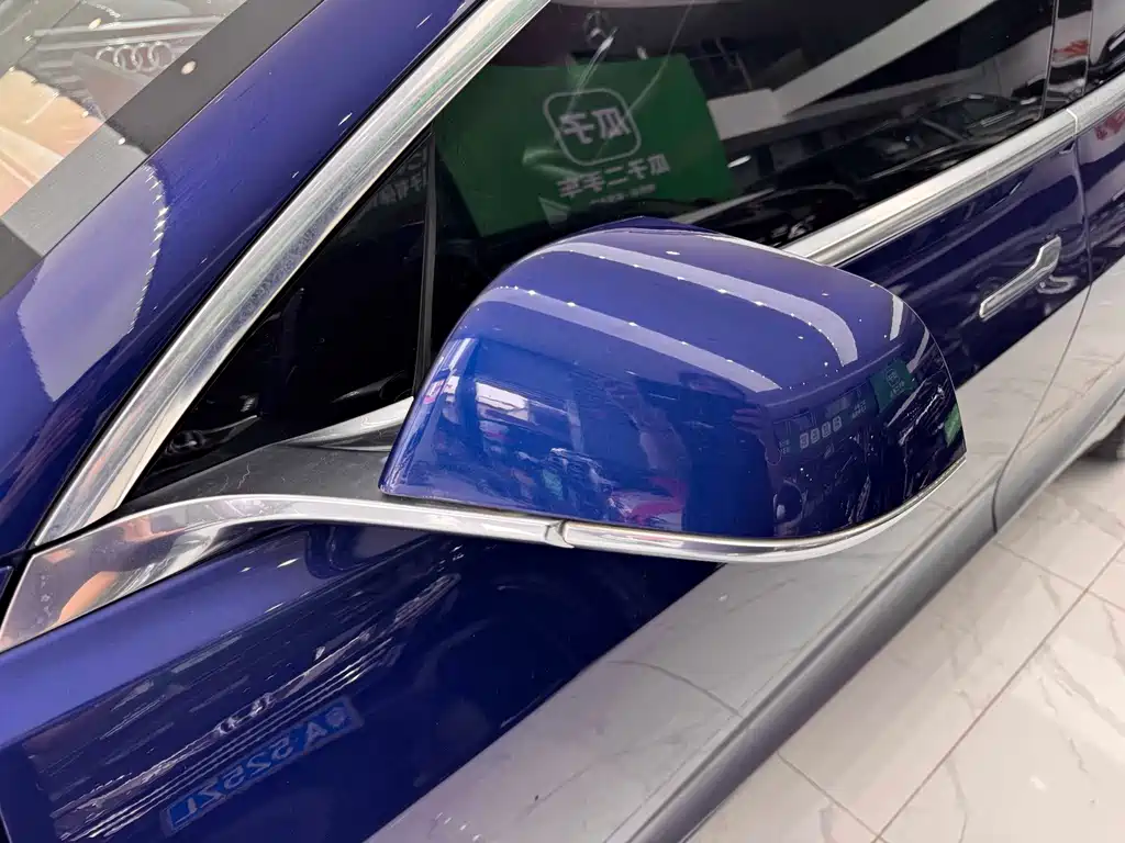 Tesla Model 3 — миниатюра 20