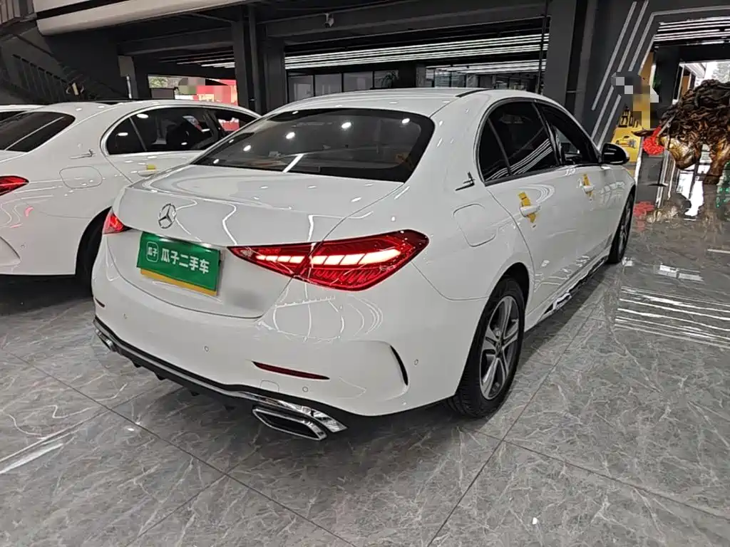 Mercedes-Benz C-Class — миниатюра 7