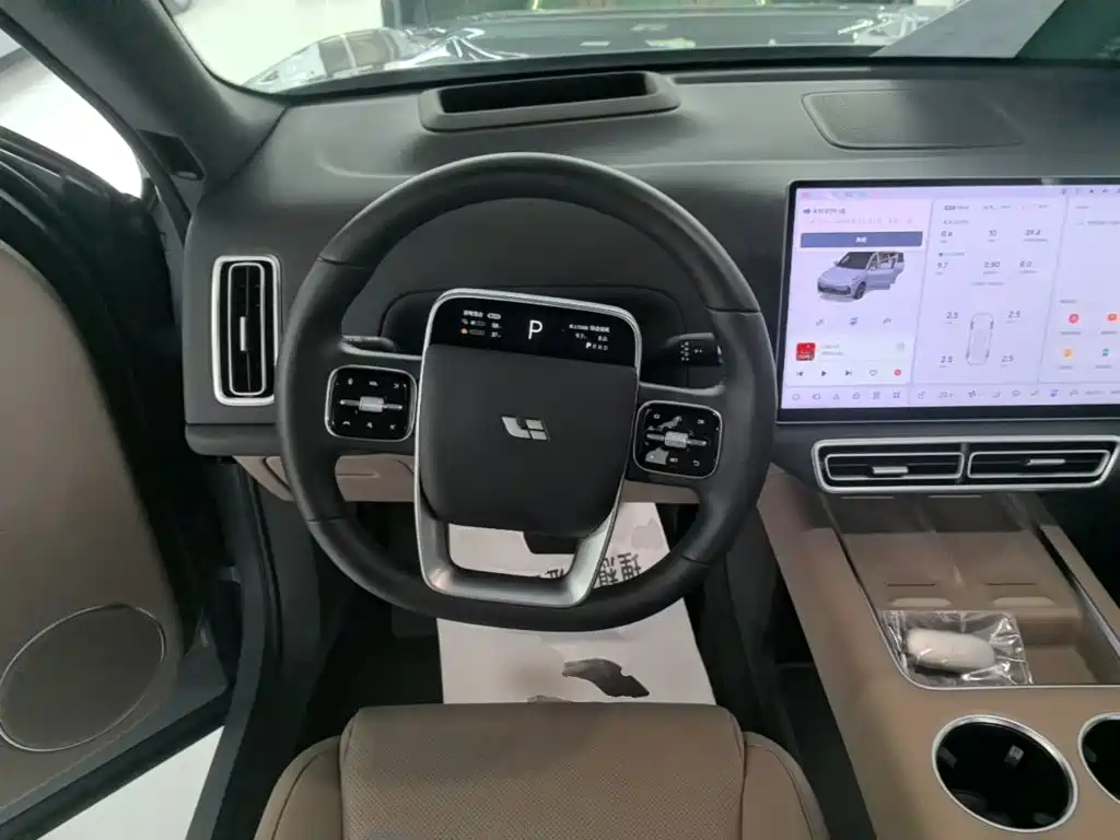 Li Auto Li L8 — миниатюра 11
