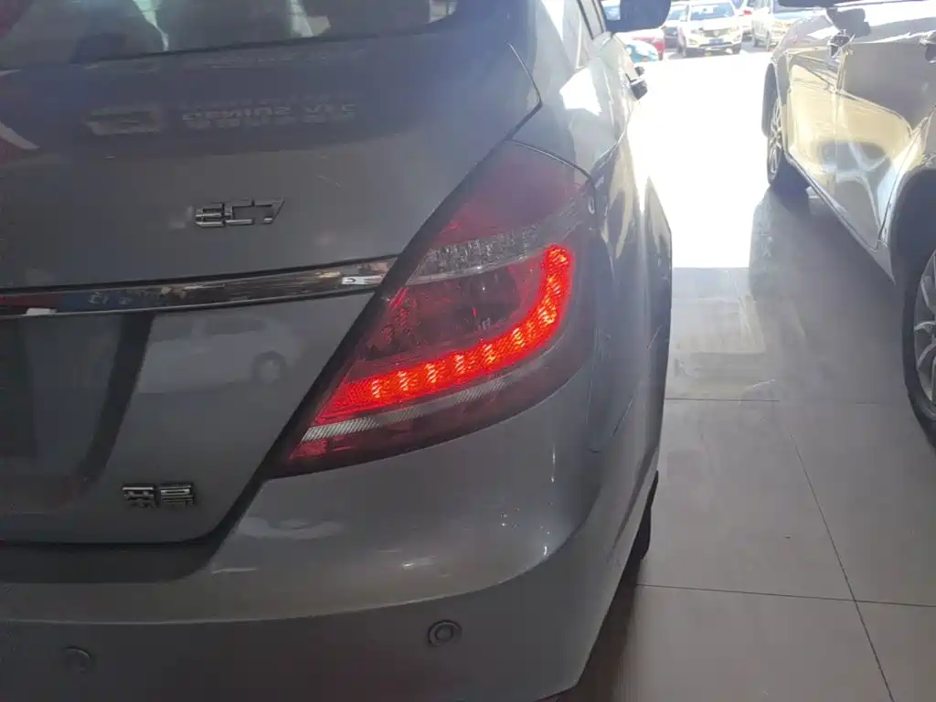 Geely Emgrand — миниатюра 8