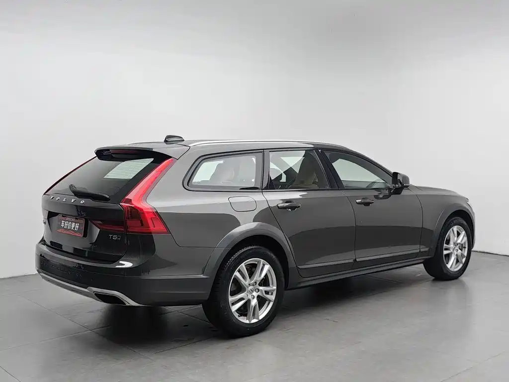Volvo V90 — миниатюра 2