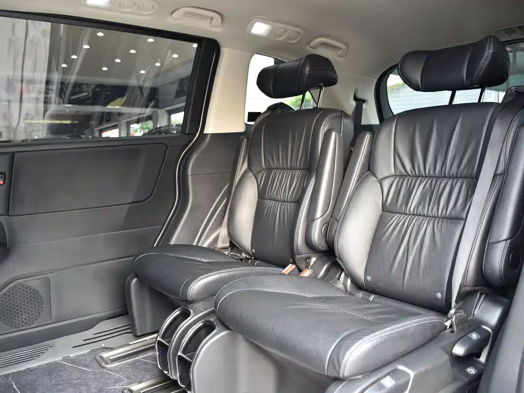 Honda Odyssey — миниатюра 8