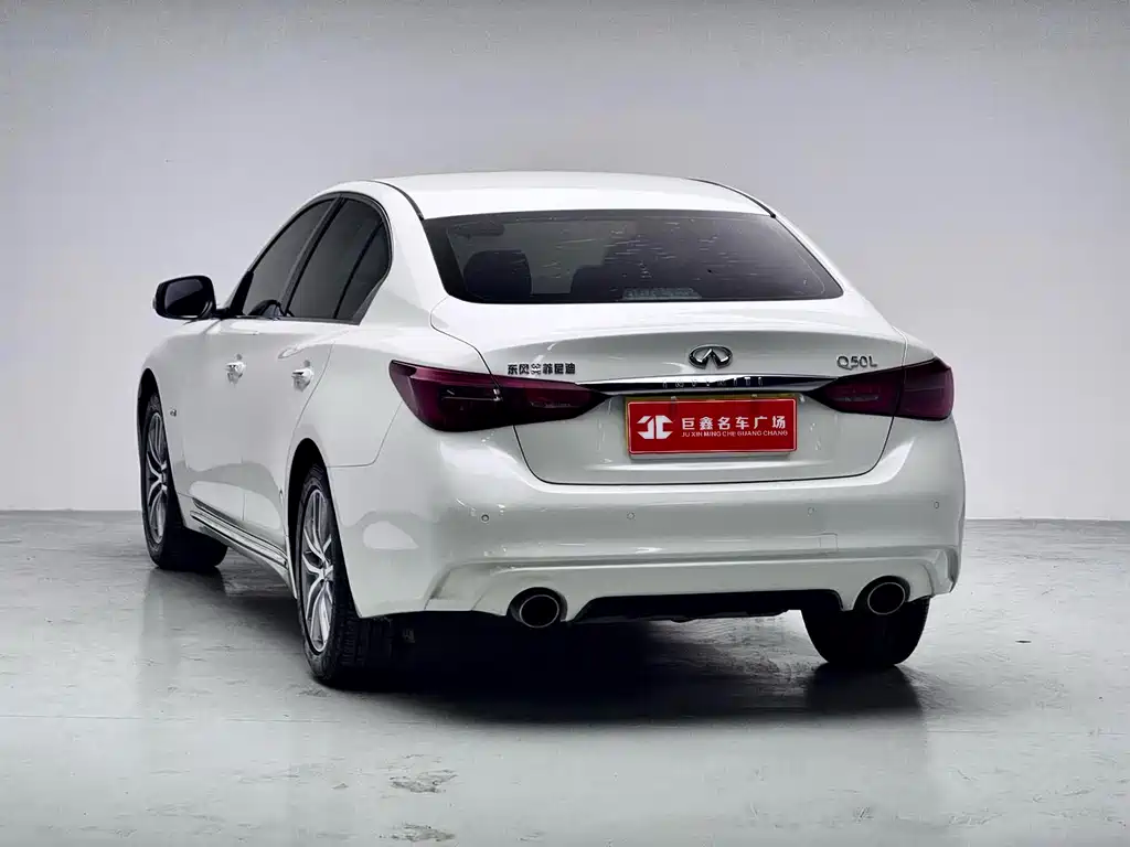 Infiniti Q50L — миниатюра 5