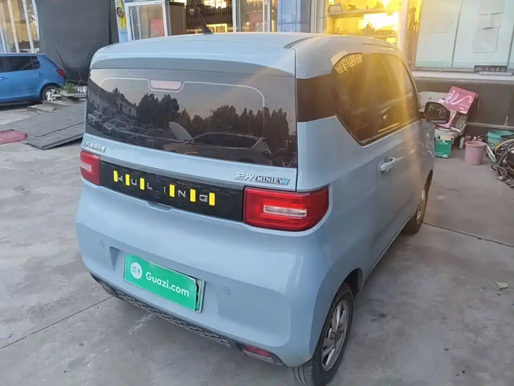 Wuling MINIEV — миниатюра 7