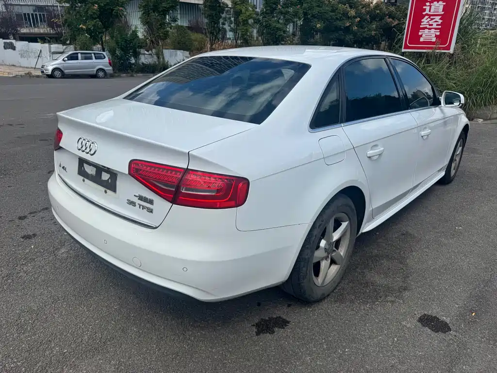 Audi A4L — миниатюра 11