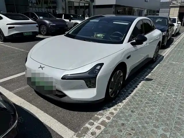 2025 Xpeng Mona M03