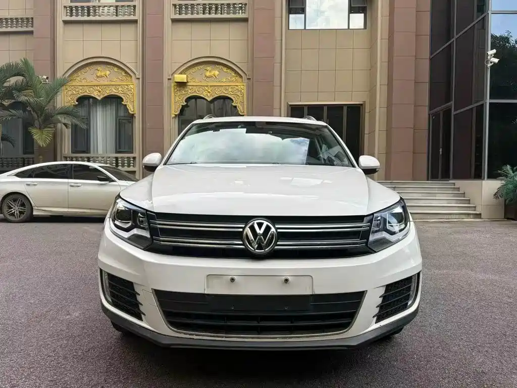 Volkswagen Tiguan — миниатюра 2