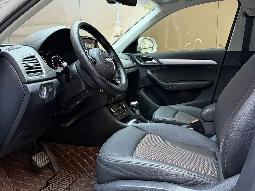 Audi Q3 — миниатюра 5