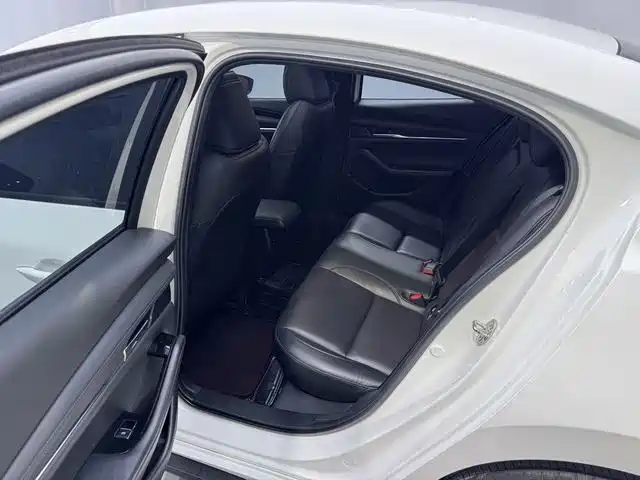Mazda 3 Axela — миниатюра 12