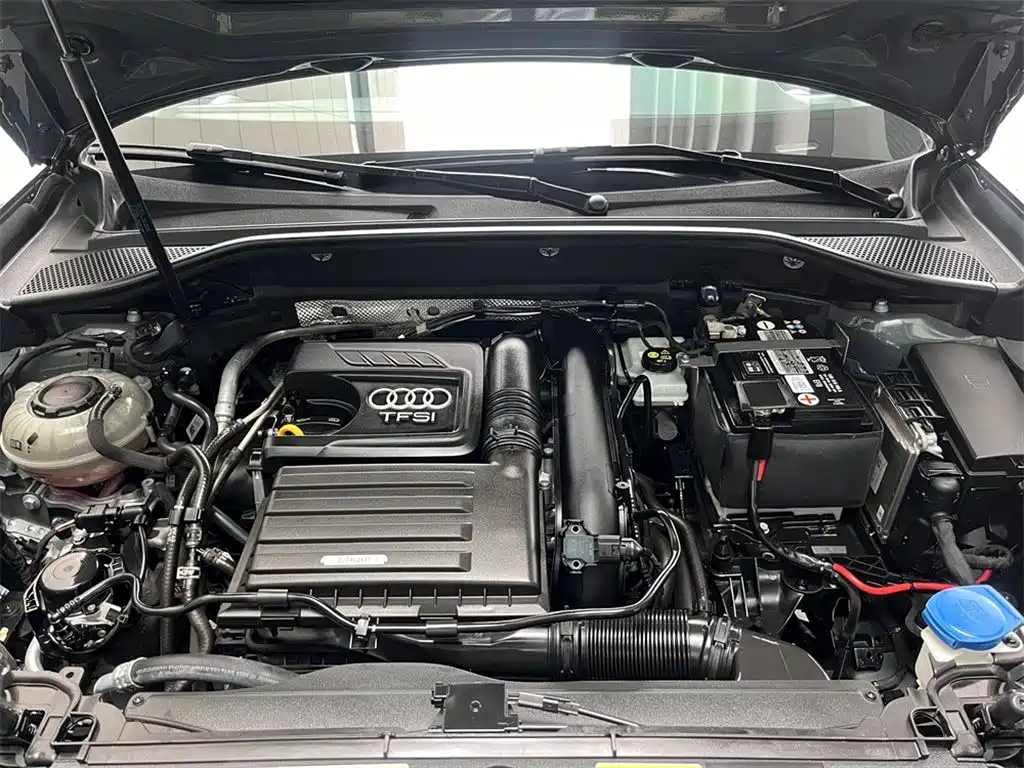 Audi Q2L 2021 35 TFSI