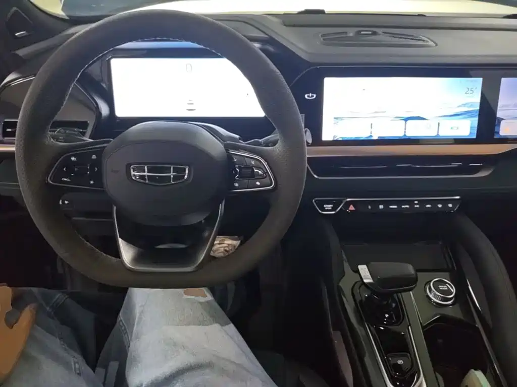 Geely Xingyue L — миниатюра 10