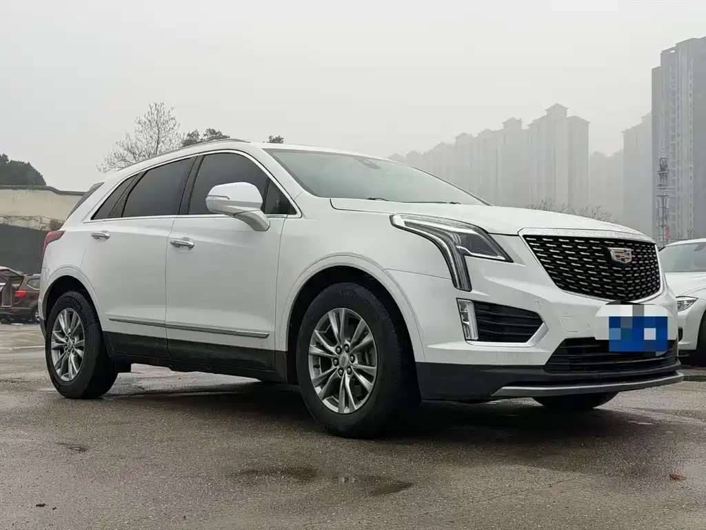 CADILLAC XT5