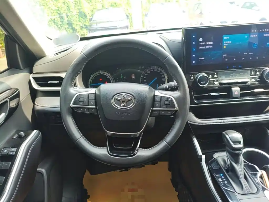 Toyota Highlander — миниатюра 15