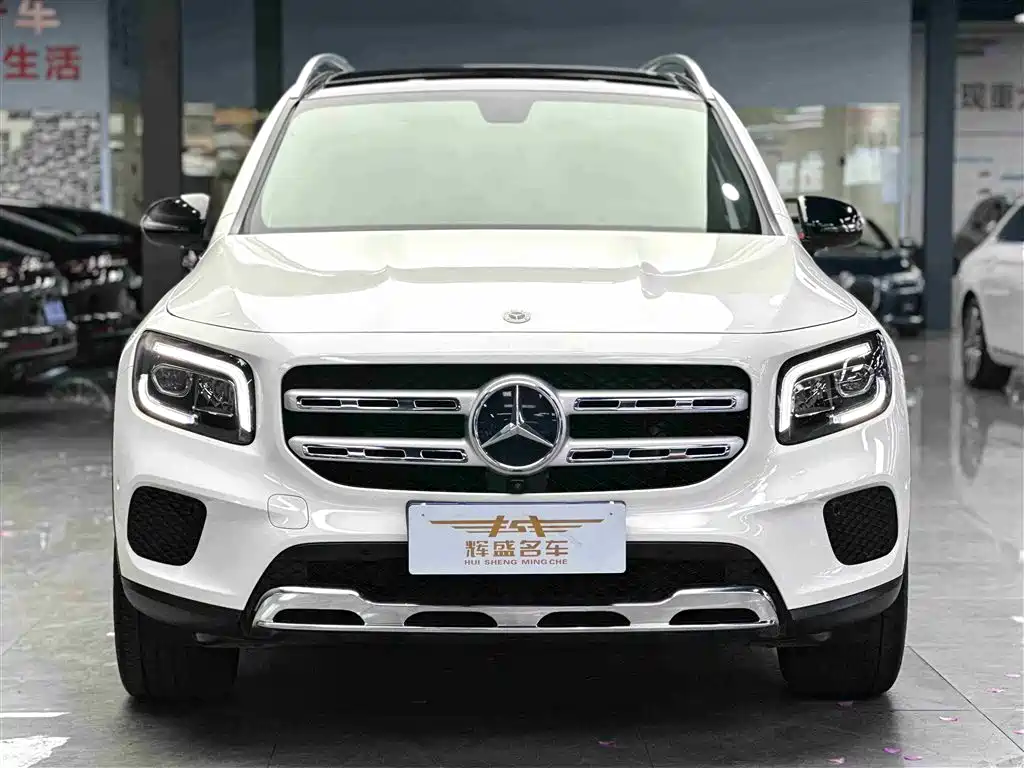 MERCEDES-BENZ GLB