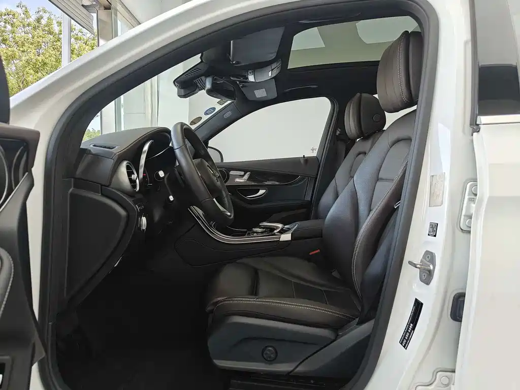 Mercedes-Benz GLC — миниатюра 9