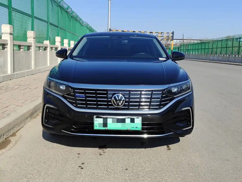 VOLKSWAGEN PASSAT NEW ENERGY
