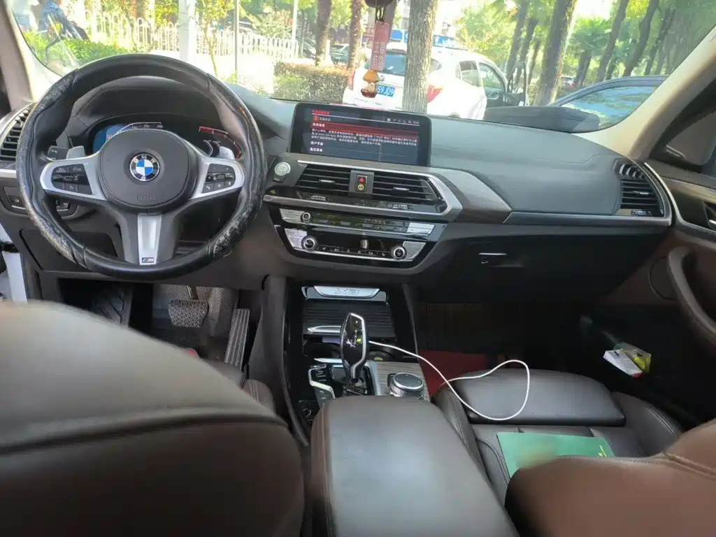 BMW X3 — миниатюра 10