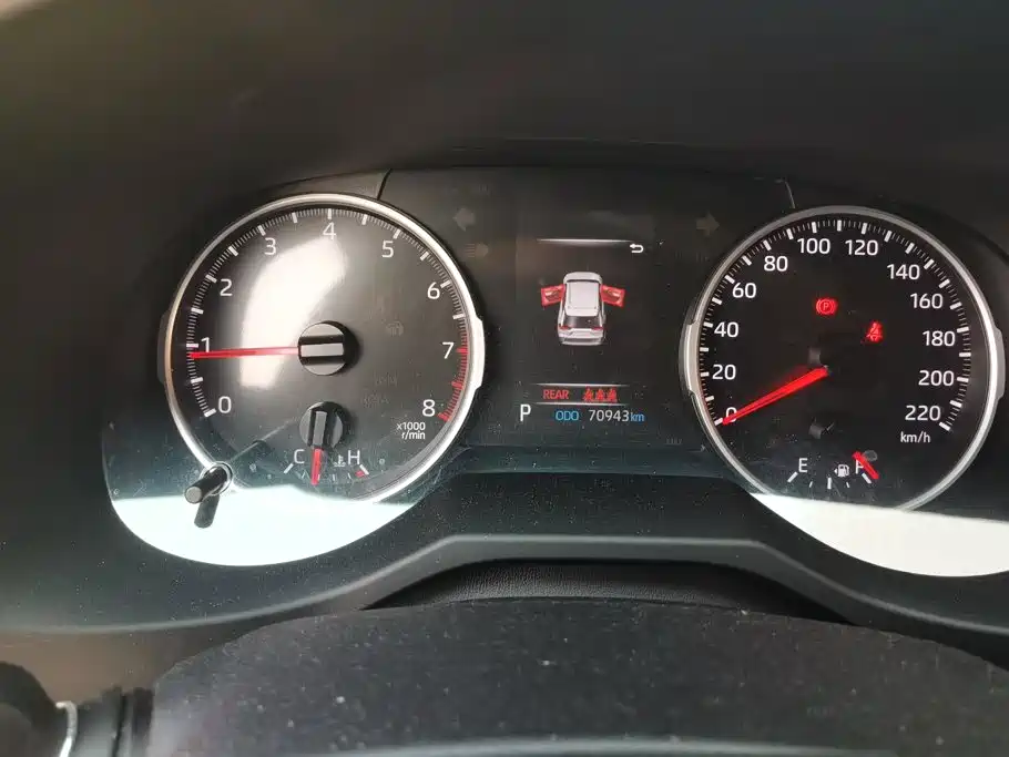 Toyota RAV4 — миниатюра 14