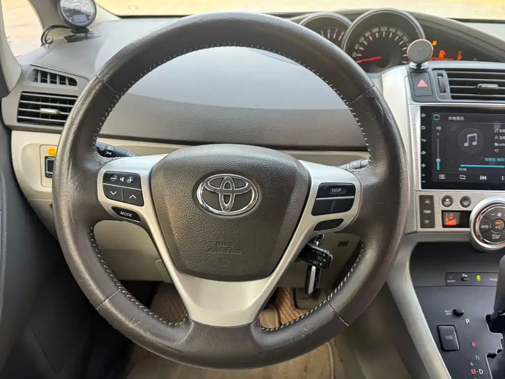 Toyota Verso — миниатюра 11