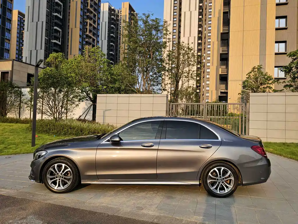 Mercedes-Benz C-Class — миниатюра 5