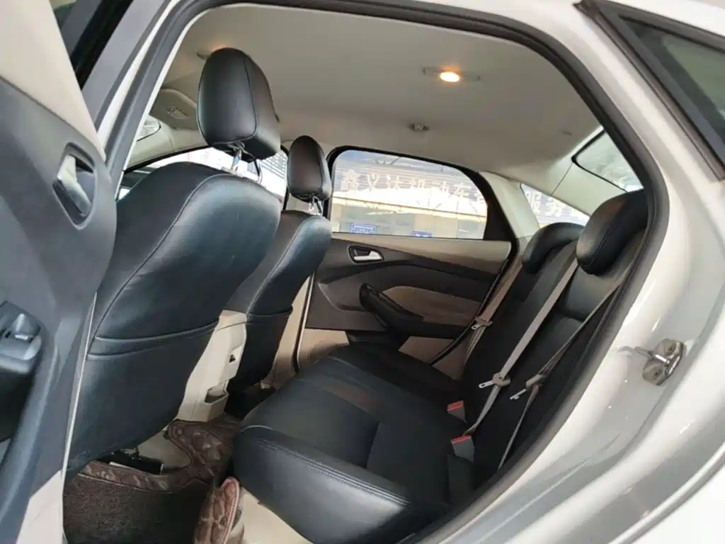 Ford Focus — миниатюра 17