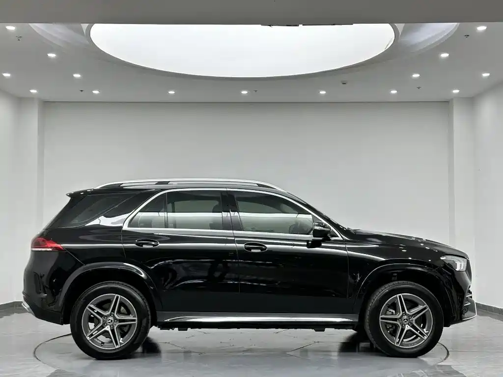 Mercedes-Benz GLE (Import) — миниатюра 2