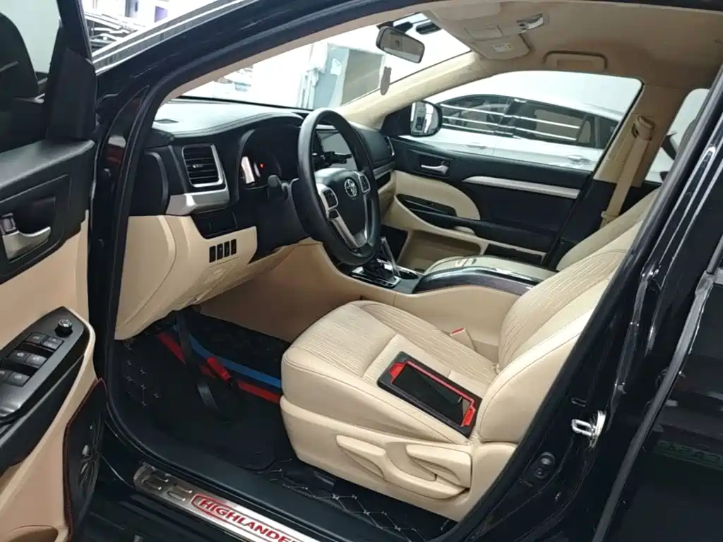 Toyota Highlander — миниатюра 15