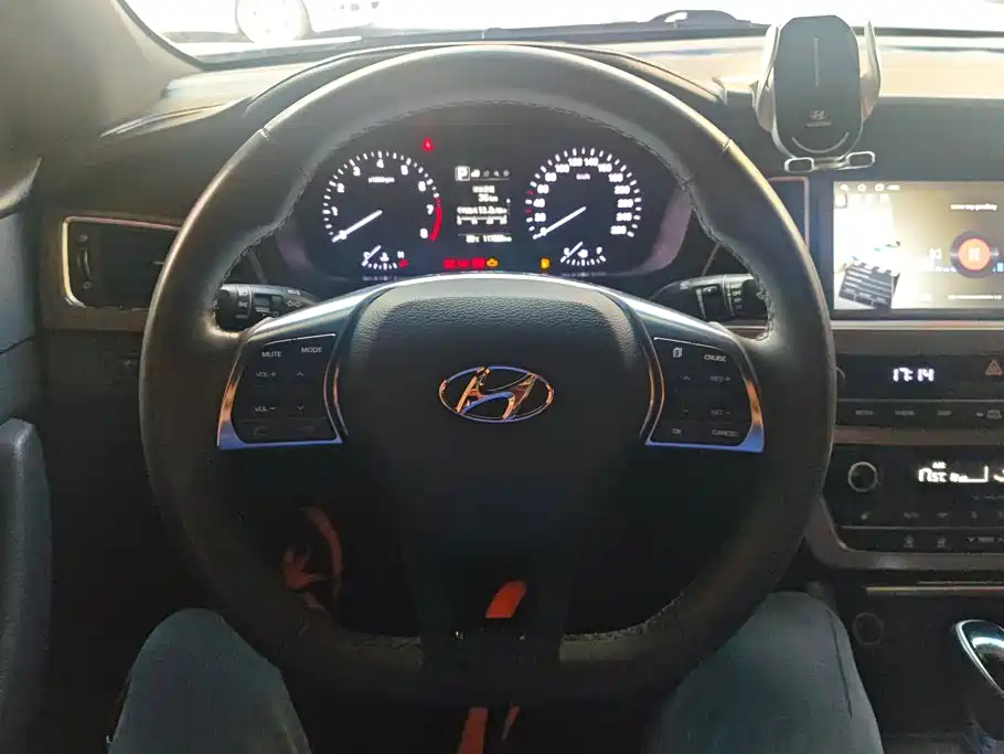 Hyundai Sonata — миниатюра 15