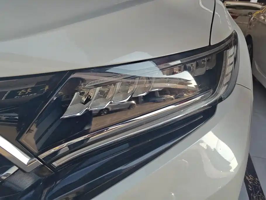 Honda UR-V — миниатюра 5