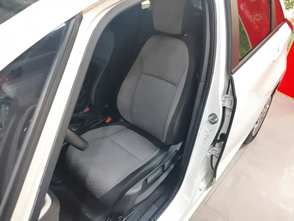 Honda Fit — миниатюра 15