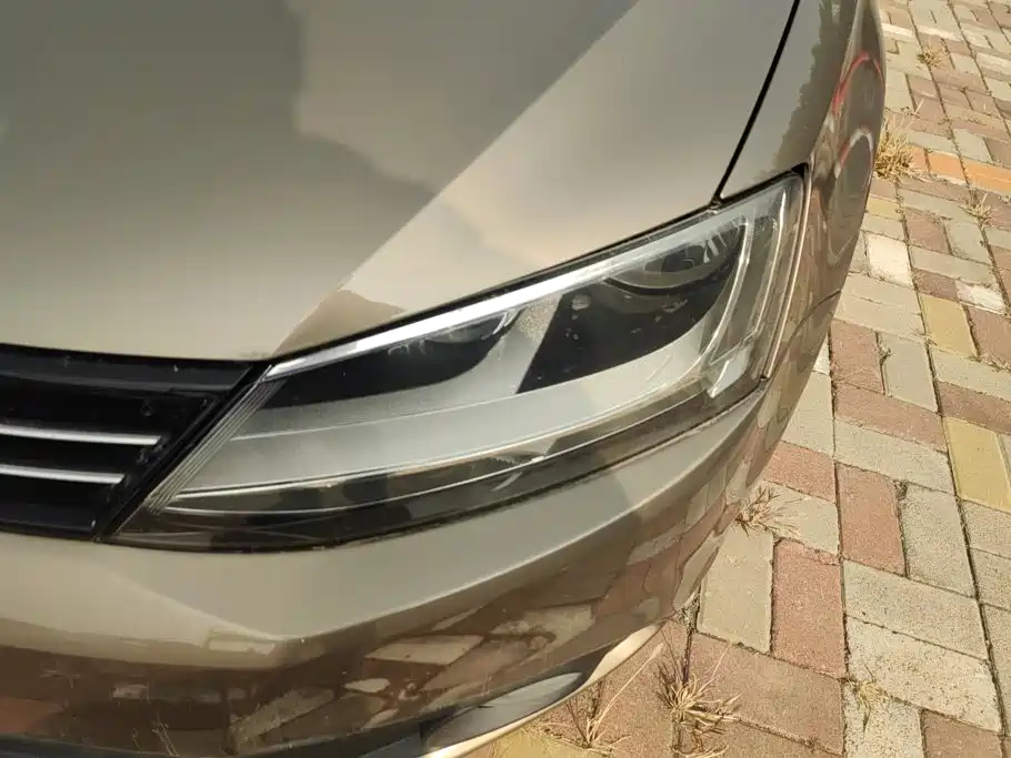 Volkswagen Sagitar — миниатюра 5
