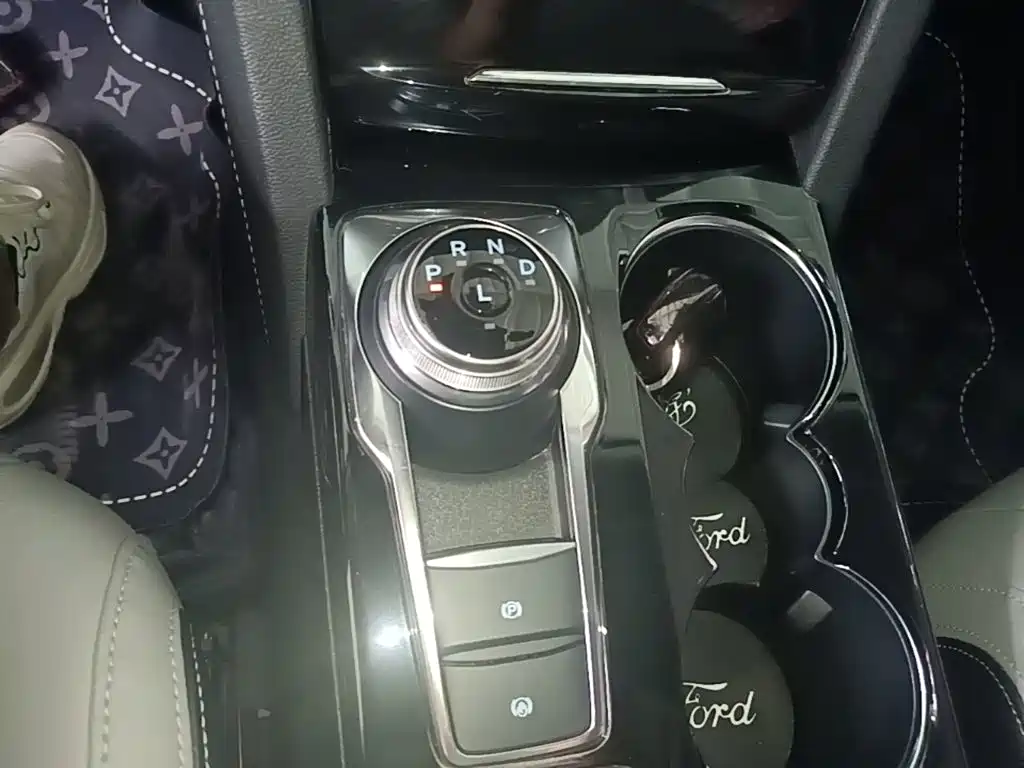 Ford Escape — миниатюра 14