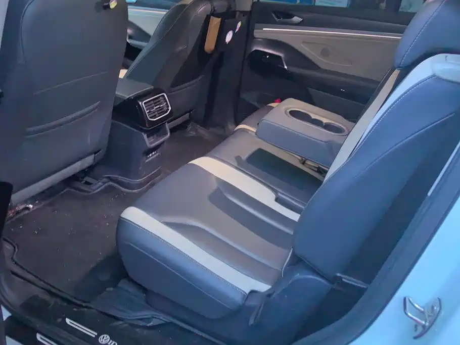 Volkswagen ID.6 Crozz — миниатюра 11