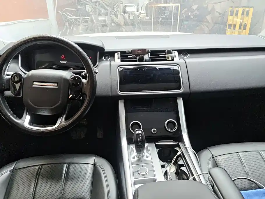 Land Rover Sport — миниатюра 12
