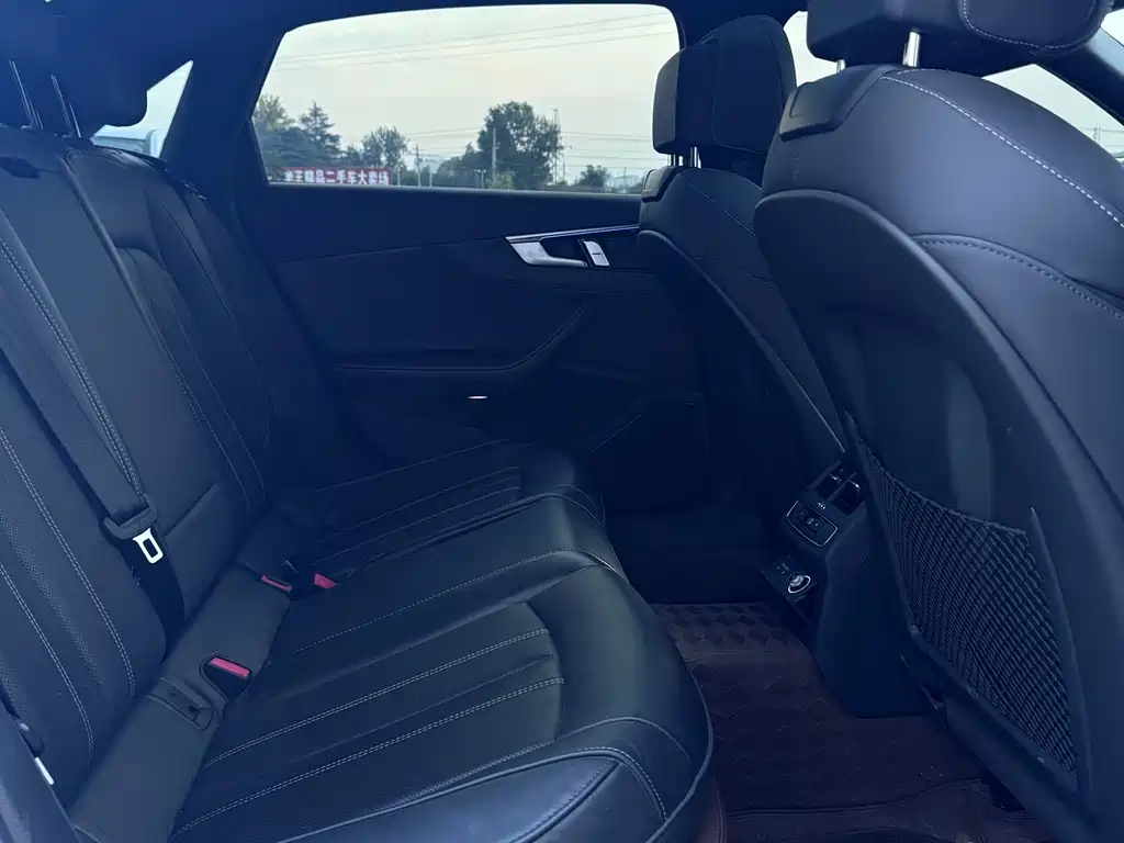 Audi A4L — миниатюра 14