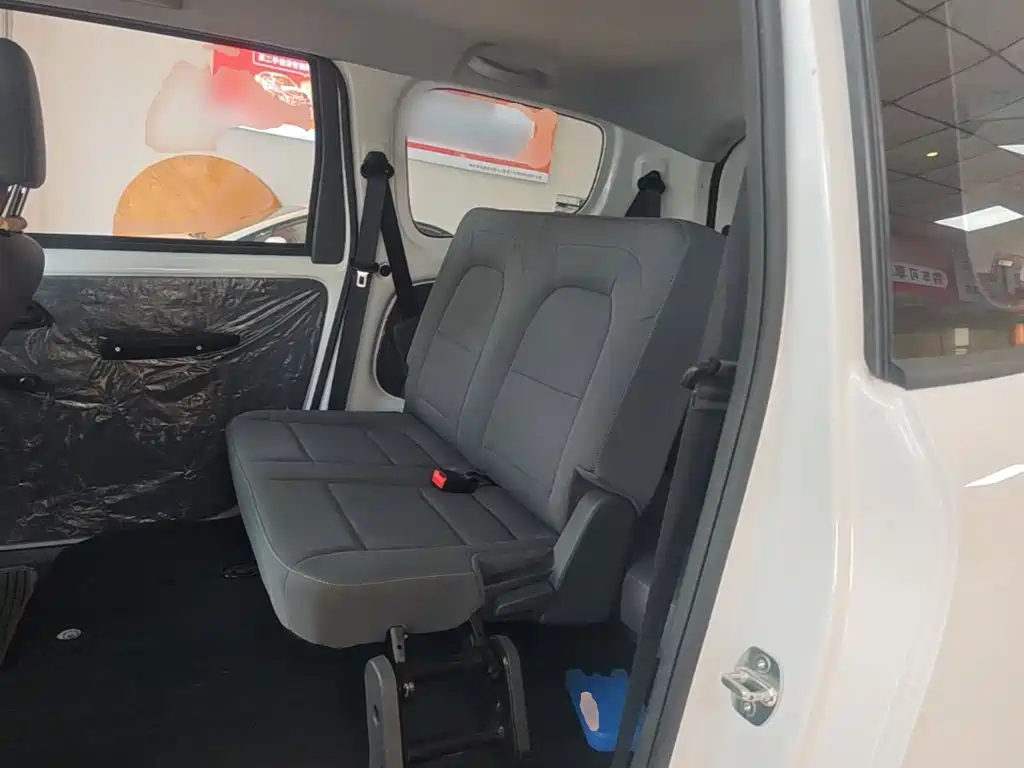 Wuling Hongguang EV — миниатюра 17